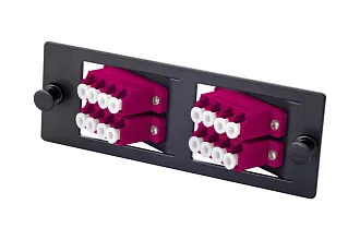 Планка Eurolan Q-SLOT, OM4 50/125, 4 х LC/PC, Quatro, предустановлено 4, для слотовых панелей, цвет адаптеров: пурпурный, наклонные, цвет: чёрный