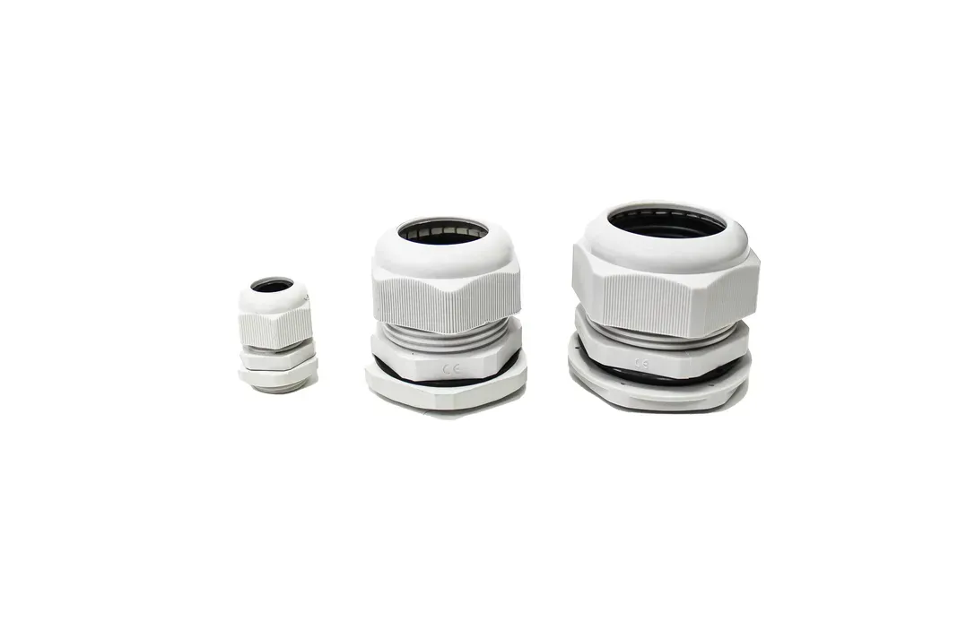 Ввод кабельный пластиковый M40 40/14 (22-32 мм) УЗОЛА U0468244040