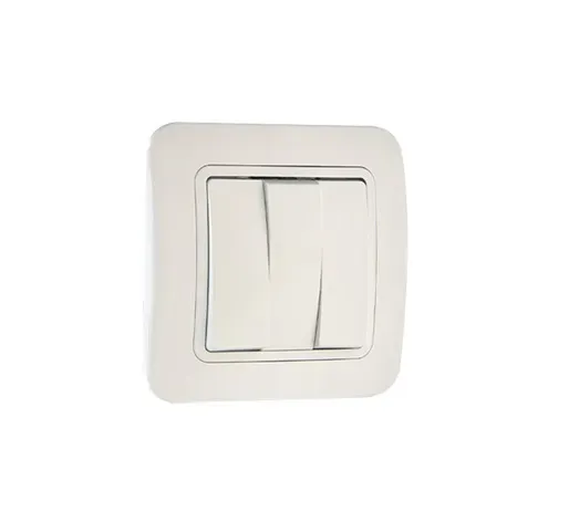 Lillium Выключатель трехклавишный белый Makel 70091