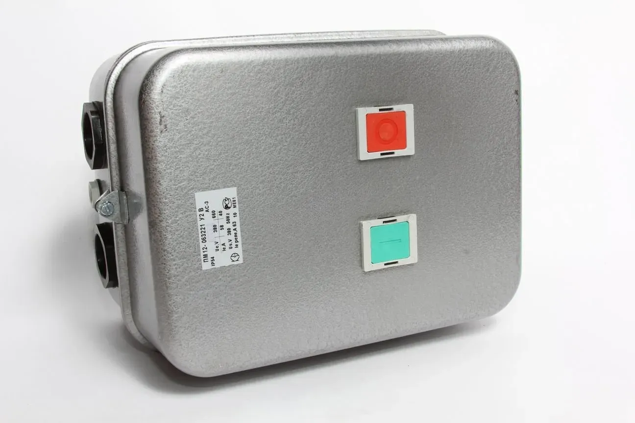 Пускатель электромагнитный У2 220В РТТ-231 63.0А КЗЭА г.Кашин 060211221ВВ220000900