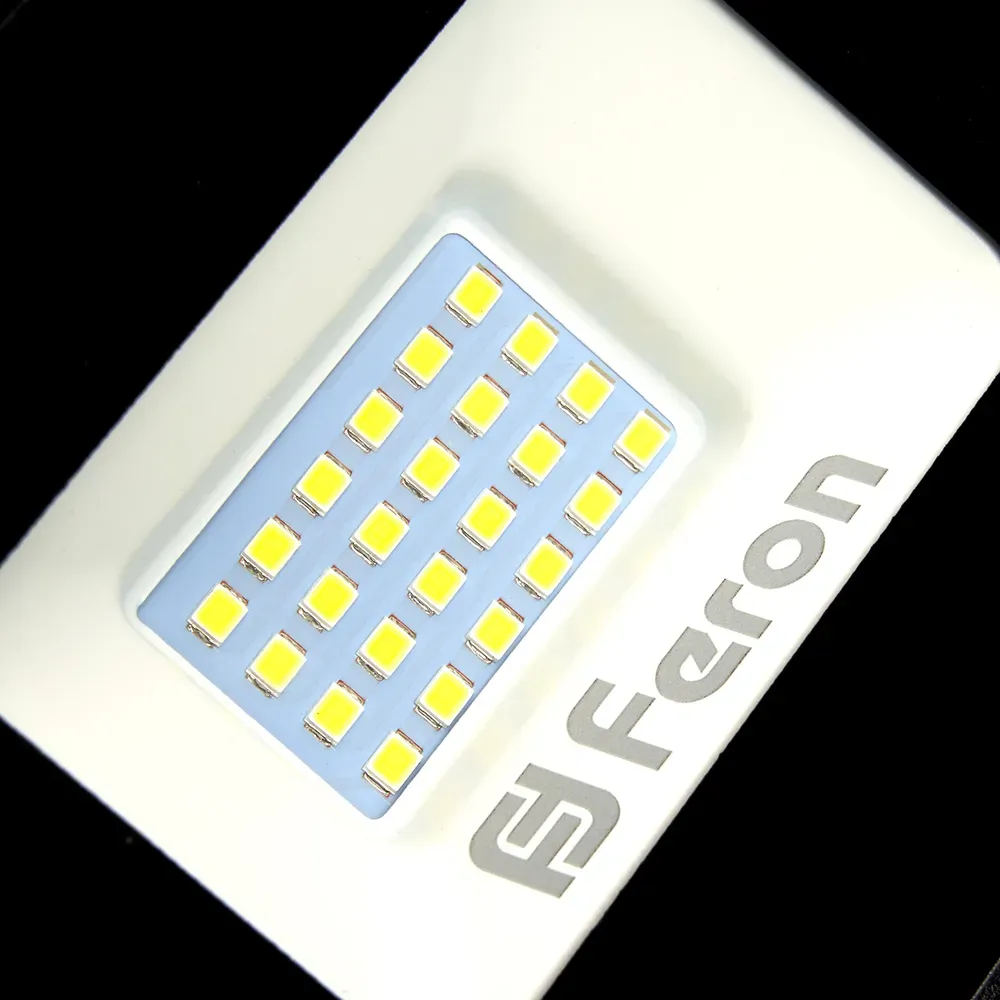 Прожектор светодиодный ДО-30w с ИК датчиком 6400K 2850Лм IP44