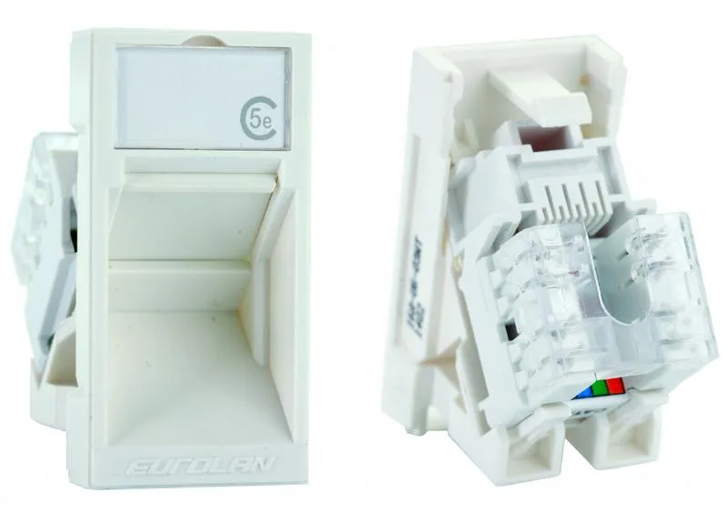 Модуль Eurolan Mosaic, 1х RJ45, 22,5х45 мм (ВхШ), угловая, шторки, цвет: белый (16A-U5-03WT)