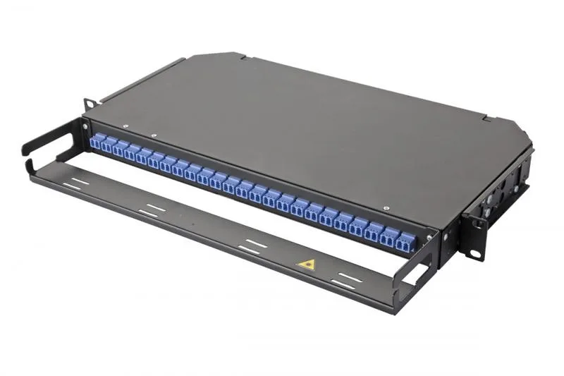 Коммутационная панель ВО Eurolan 47C-24, 1HU, портов: 24 LC/UPC (Duplex) OS2, установлено адаптеров: 16 невыдвижная, прямая, орг-йзер: предустановлен, цвет: чёрный, монтажные шнуры, КДЗС 47c-24-s2-2l-16-11bl