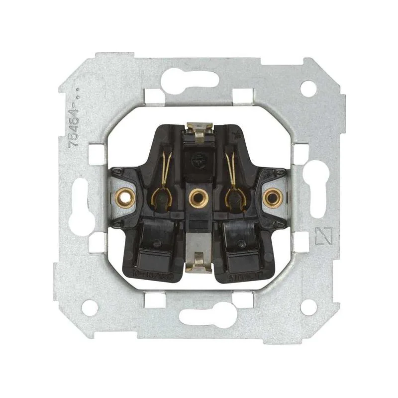 Розетка 2P+E Schuko, 16А 250В, безвинтовой зажим, S82,82N, 88, механизм Simon 75464-39