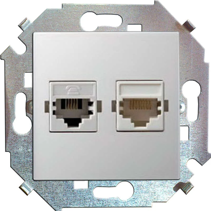 15 Розетка телефонная + компьютерная RJ11+RJ45 категория 5е белый SIMON 1591590-030