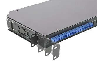 Коммутационная панель ВО Eurolan 47C-24, 1HU, портов: 24 LC/UPC (Duplex) OS2, установлено адаптеров: 2 невыдвижная, прямая, орг-йзер: предустановлен, цвет: чёрный, монтажные шнуры, КДЗС