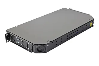 Коммутационная панель ВО Eurolan 47C-24, 1HU, портов: 24 SC/UPC (Duplex) OS2, установлено адаптеров: 4 невыдвижная, прямая, орг-йзер: предустановлен, цвет: чёрный, монтажные шнуры, КДЗС