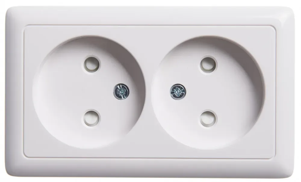 ХИТ открытой установки Розетка двойная без зазем. со шт., ИЗОЛ.ПЛ. 16А, белый SE (Потенциал) RA16-233I-B
