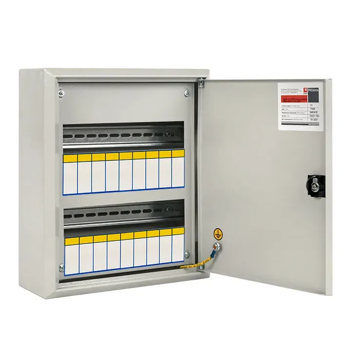 Щит распределительный навесной щрн-18з ip31 с замком EKF MB21-18N