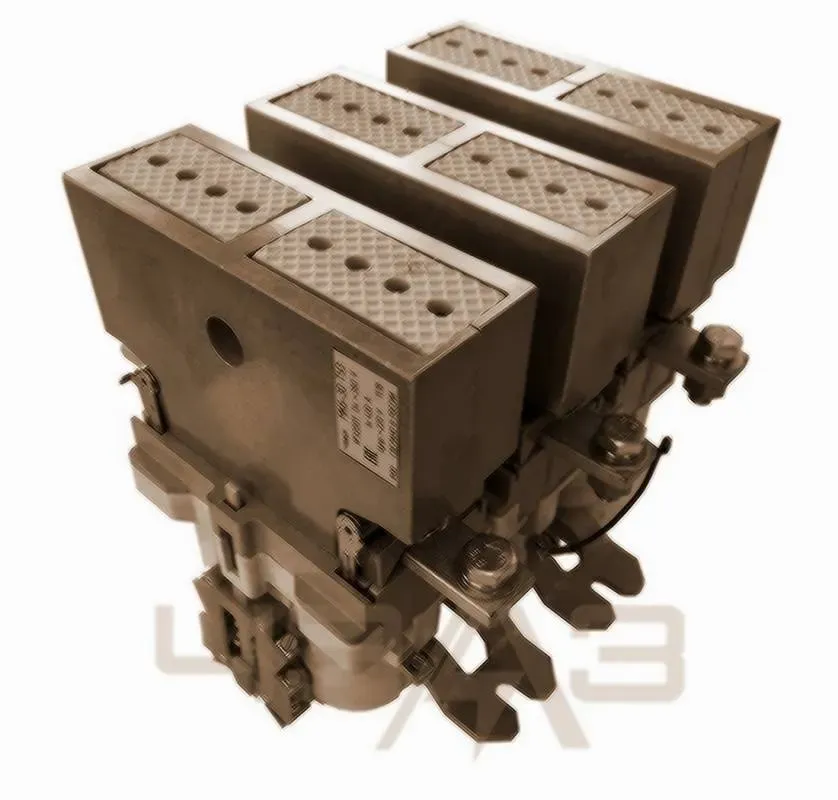 МК6-30Т У3 Uкат ~380В 50Гц вк 2з2р КОНТАКТОР .01 ЧЭАЗ г.Чебоксары 131633300.01