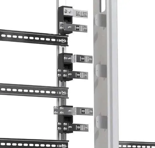 Комплект пластин на изоляторах для ЩЭ на 5-8 кв. PROxima EKF mb29-3pl
