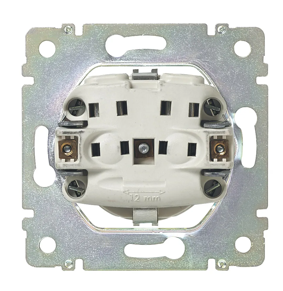 VALENA Розетка с заземлением 2К+З со шторками слоновая кость LEGRAND 774122