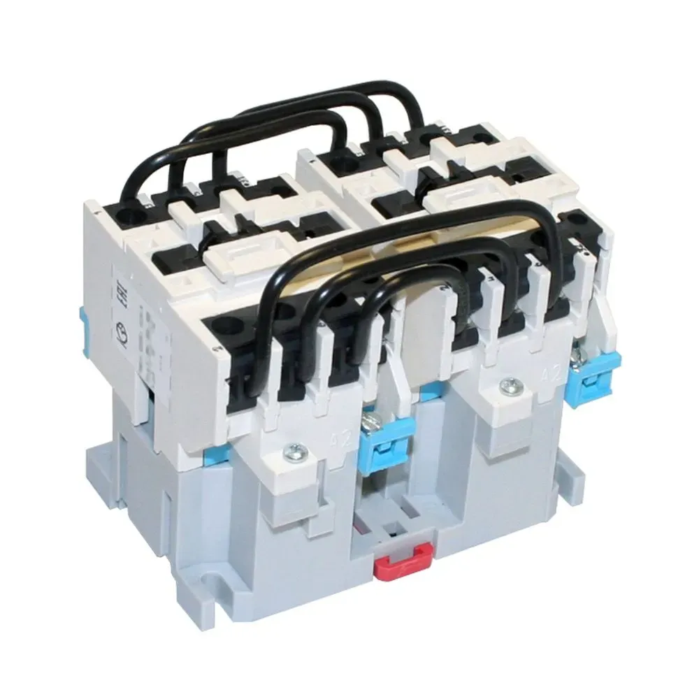 Контактор электромагнитный реверсивный ПМ12-025551 УХЛ4 В, 110В, (2р) КЗЭА г.Кашин 040551020ВВ110000010