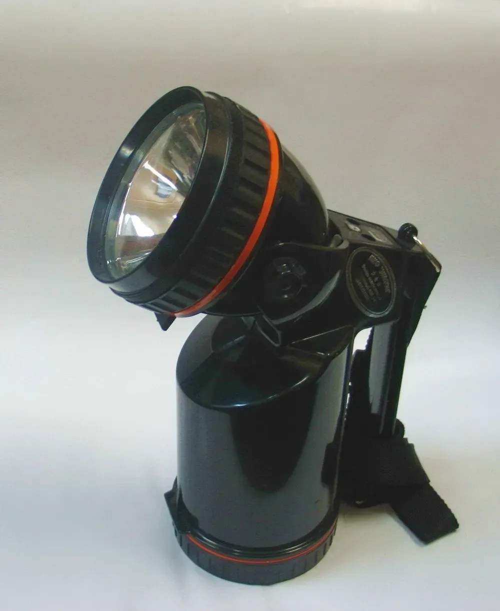 Фонарь ФОС 3-5/6 аккумуляторный с ЗУ с защитой от переразряда БИНОМ БЭ00121