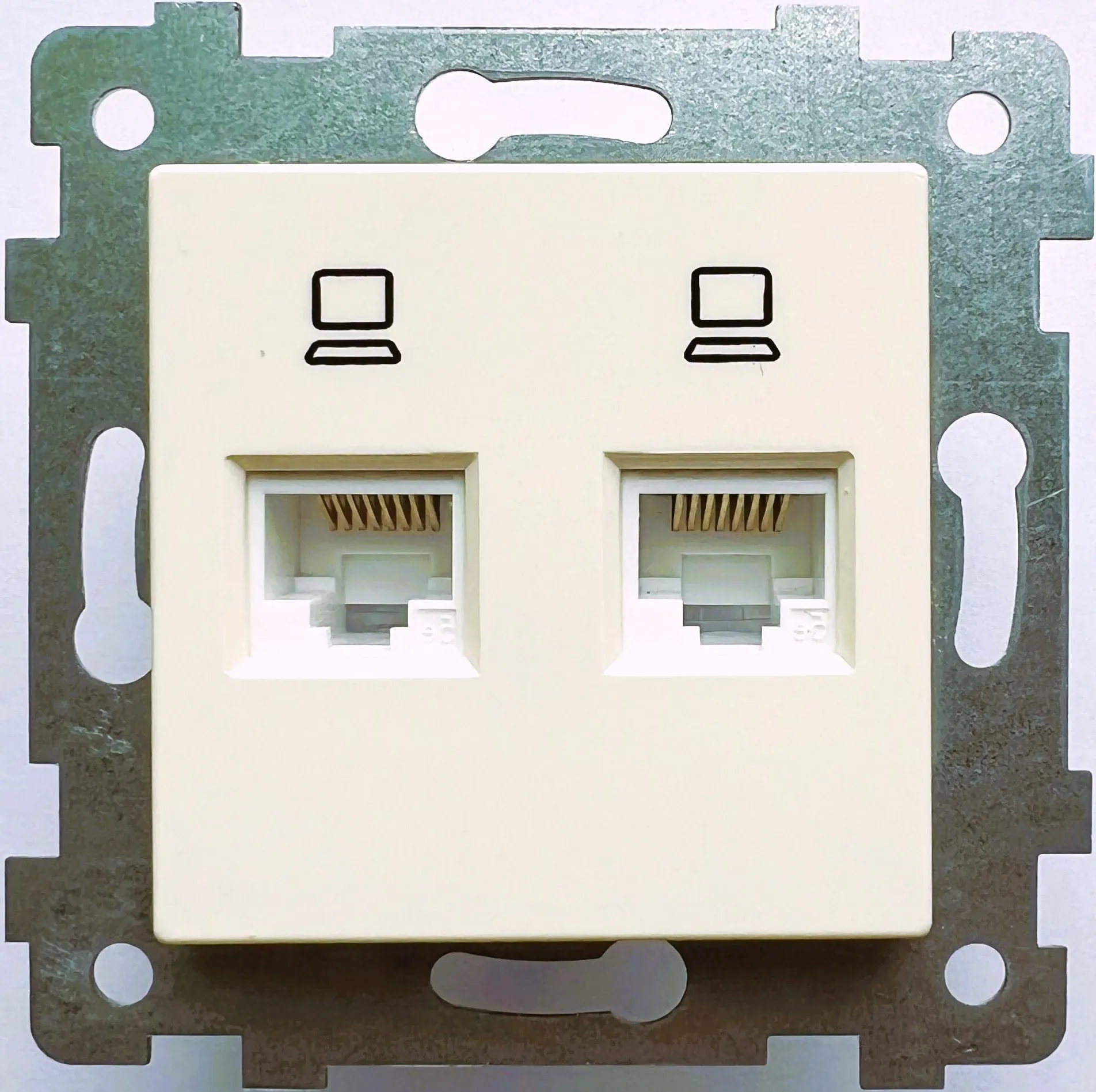 АКСИОМА Механизм розетки низковольтной ПК/ПК 2 гнезда скр.уст. РКТ2-466, с/к Кунцево 122018