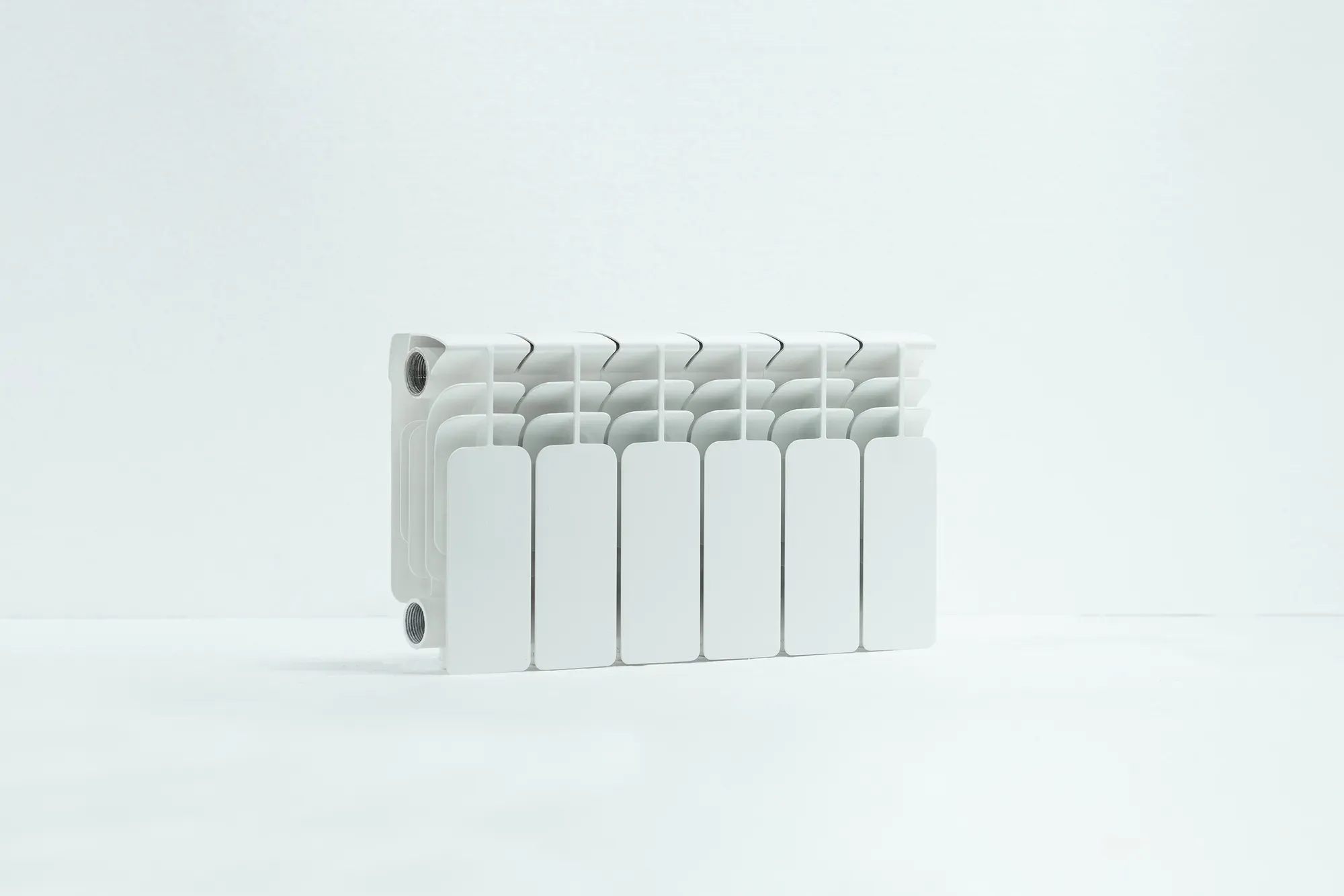 Радиатор алюминиевый секционный 200/100/6 боковое подключение Русский радиатор RRC200*100AL06