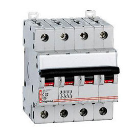 LEGRAND 407931 Автоматический выключатель, серия DX3, C32A, 32A, 4-полюсный