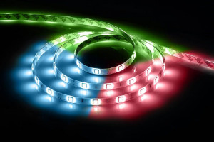 Cветодиодная LED лента Feron LS607, 60SMD(5050)/м 14.4Вт/м 5м IP65 12V RGB Артикул 27651