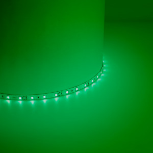 Cветодиодная LED лента Feron LS604, 60SMD(2835)/м 4.8Вт/м 5м IP65 12V зеленый Артикул 27675