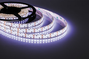 Cветодиодная LED лента Feron LS615, 240SMD(2835)/м 19.2Вт/м 5м IP65 12V 6500К Артикул 27733