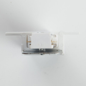 Коннектор прямой однофазный для встраиваемого шинопровода, белый, LD1004 Артикул 10357