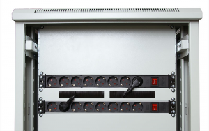 Блок евророзеток для 19 шкафов 10А Cabeus PDU-9P-2IEC 9 розеток