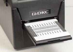 DKC / ДКС PLT08 Адаптер. Жесткие маркировочные теги для трубчатых держателей. Длинна 15 мм