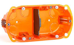 LEGRAND 080102 Batibox коробка для монтажа универсальная, глубина 40мм, 2П