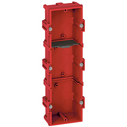 LEGRAND 080143 Batibox коробка квадратная для монтажа розеток (для кирпичных стен), многоместная, верт./гориз. монтаж,глубина 40мм, 6/8М